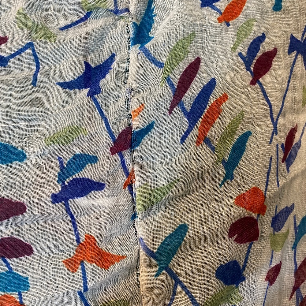 Delicate Bird Pattern Scarf - Picture 3 of 3